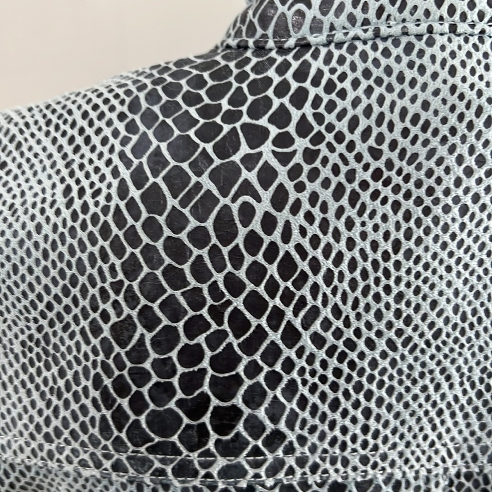 Dialogue Jacket - Picture 12 of 15